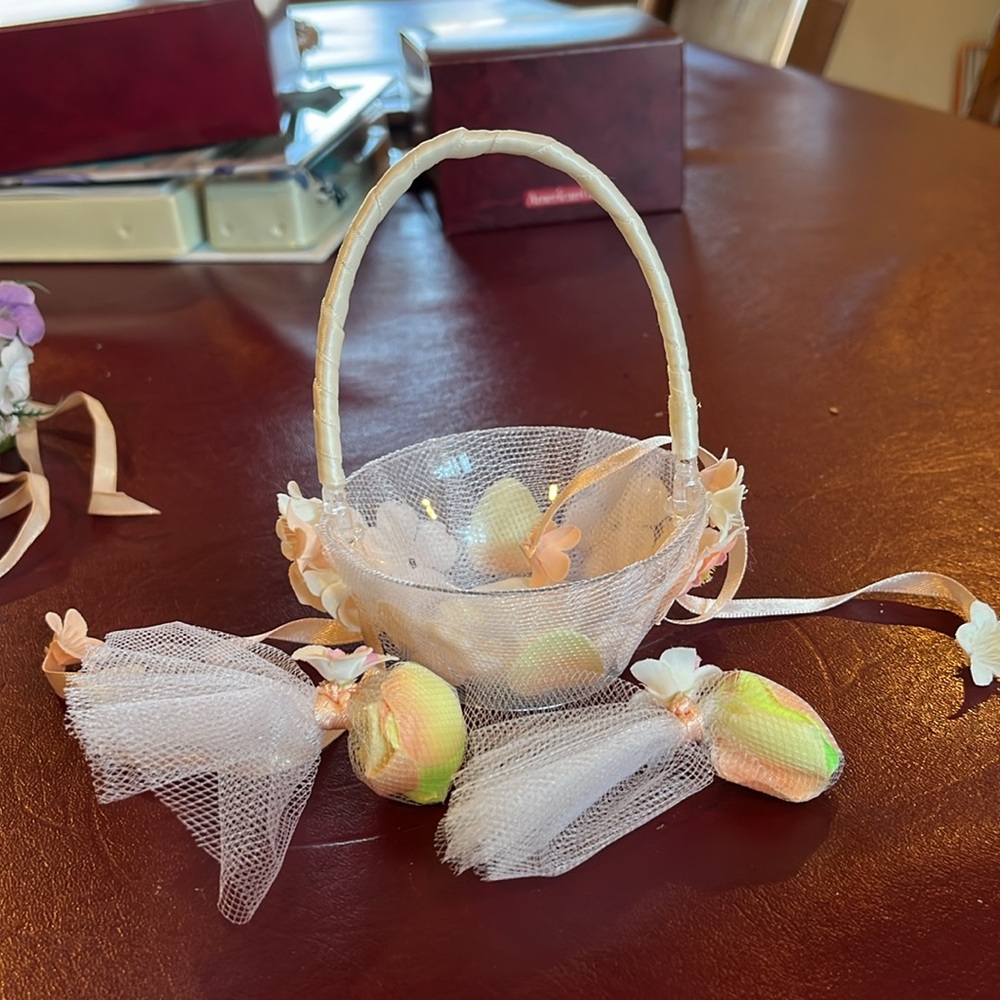 American Girl Doll of Today Flowers and Favors Bridesmaid Set